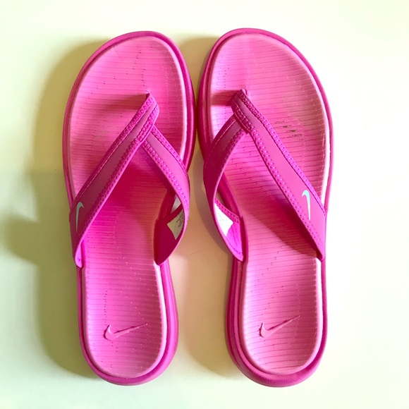 Nike Flip Flops